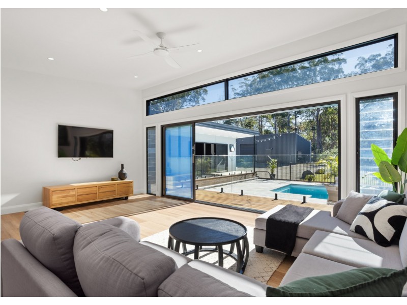 124 Heron Road, Old Bar NSW 2430