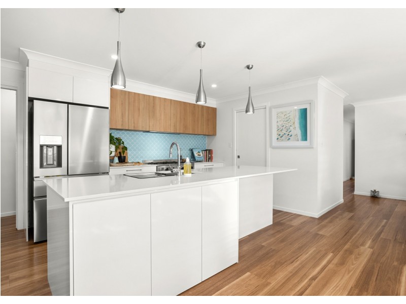 68 Albatross Way, Old Bar NSW 2430