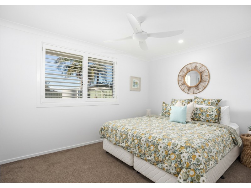 68 Albatross Way, Old Bar NSW 2430