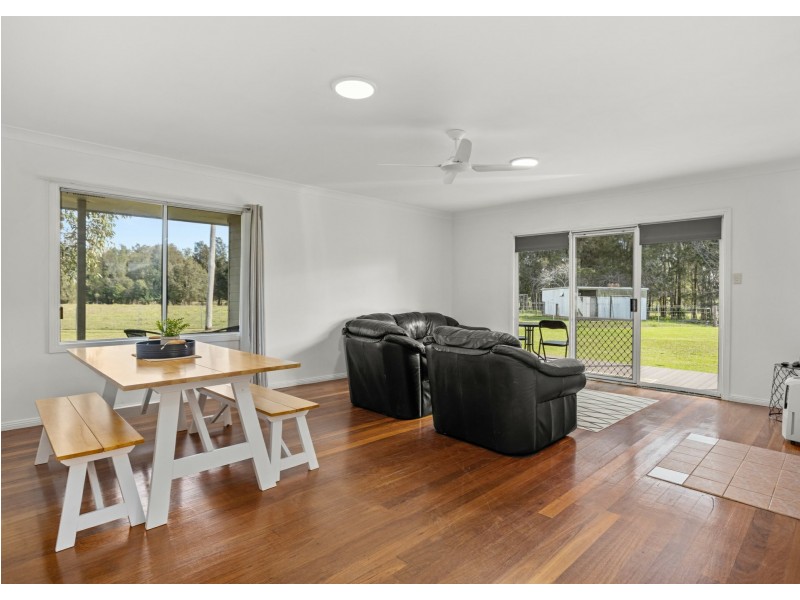 169 Cowans Lane, Oxley Island NSW 2430