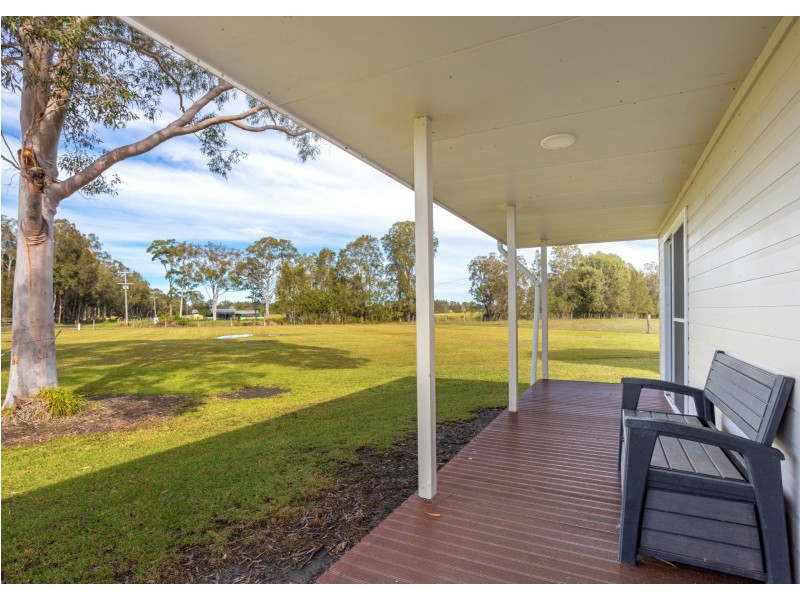169 Cowans Lane, Oxley Island NSW 2430