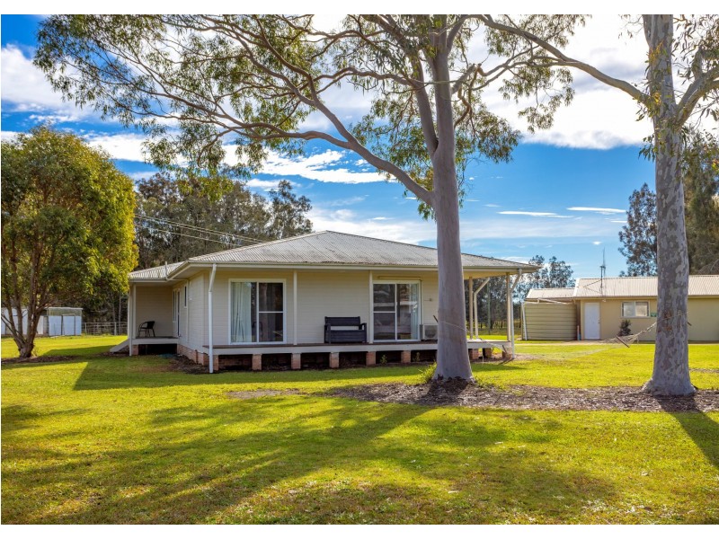169 Cowans Lane, Oxley Island NSW 2430