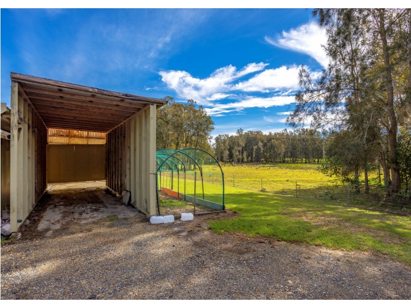 169 Cowans Lane, Oxley Island NSW 2430