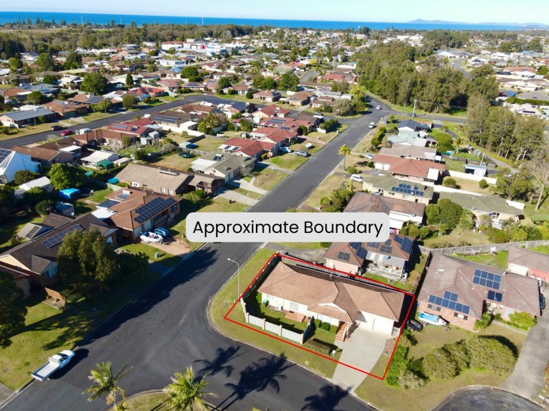 1 Gannet Crescent, Old Bar NSW 2430