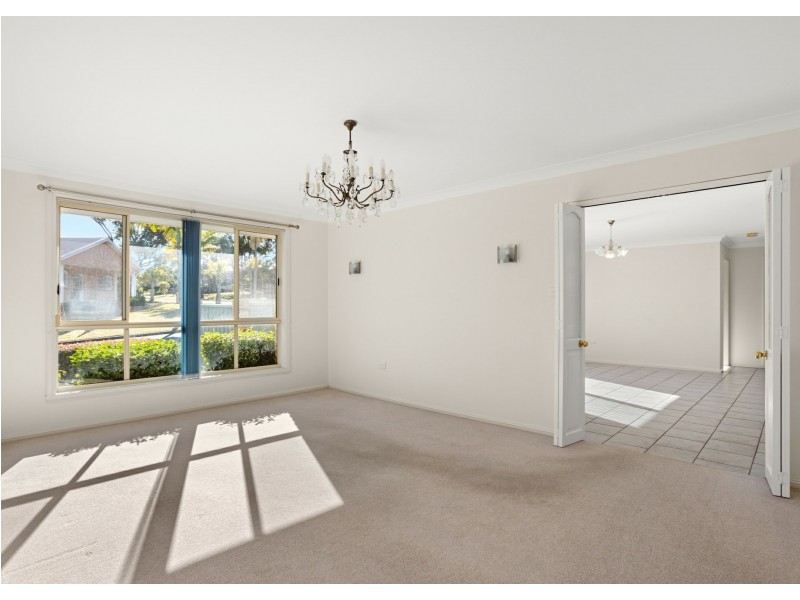 1 Gannet Crescent, Old Bar NSW 2430