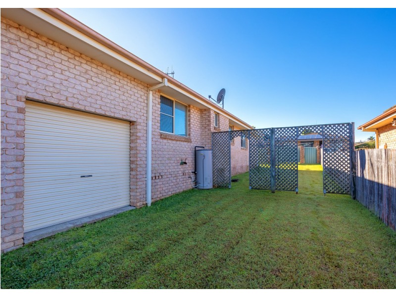 1 Gannet Crescent, Old Bar NSW 2430