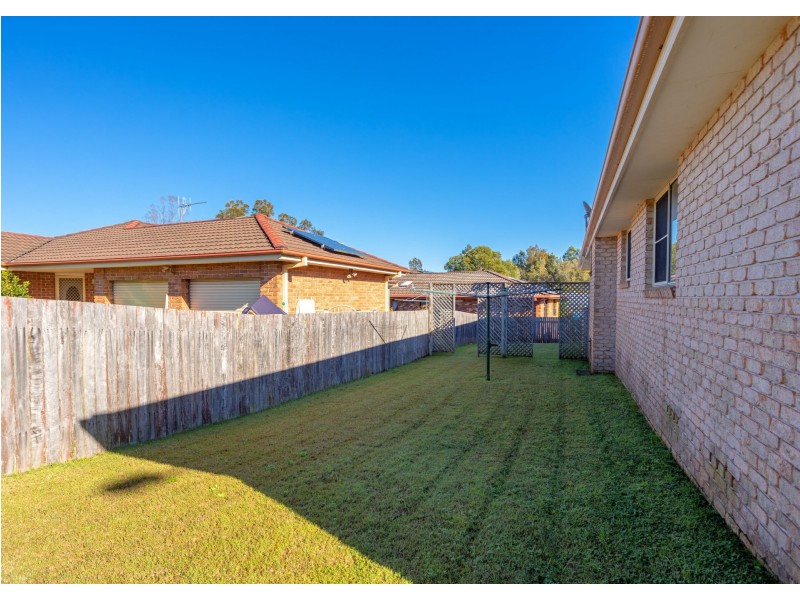 1 Gannet Crescent, Old Bar NSW 2430