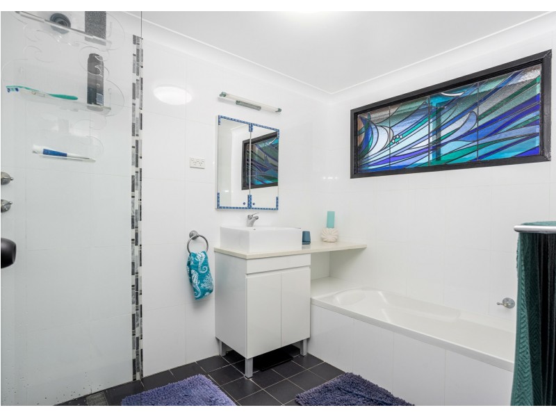 43 Richardson Street, Old Bar NSW 2430