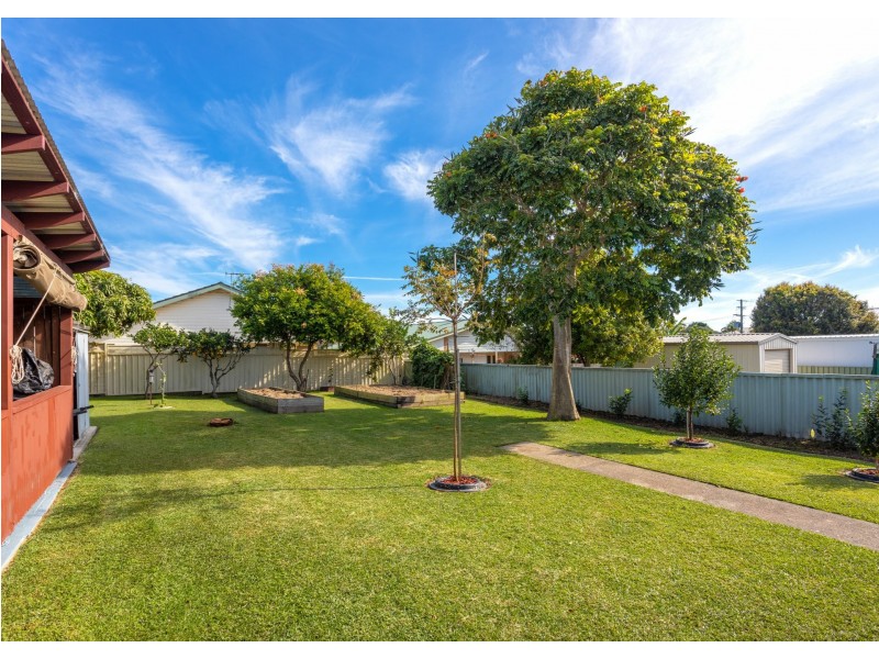 43 Richardson Street, Old Bar NSW 2430