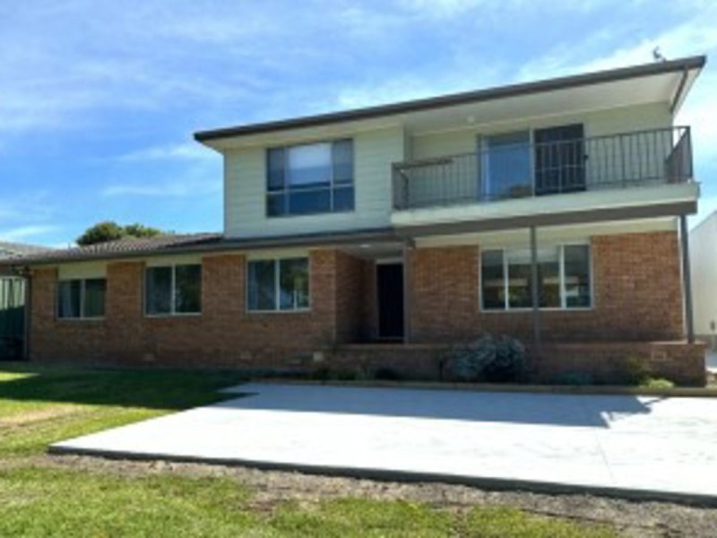 3 Medowie Road, Old Bar NSW 2430