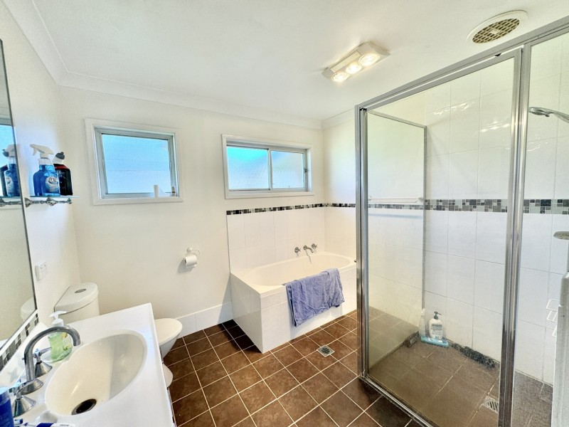 3 Medowie Road, Old Bar NSW 2430