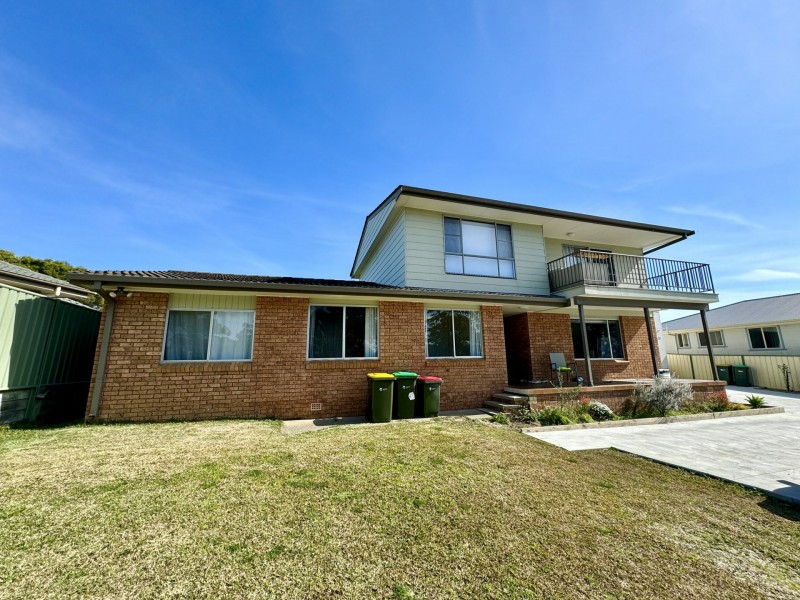 3 Medowie Road, Old Bar NSW 2430