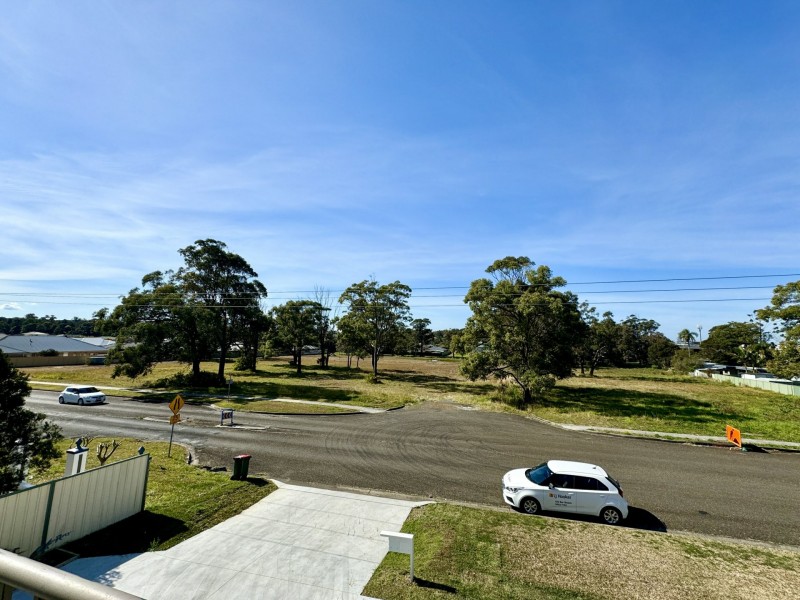 3 Medowie Road, Old Bar NSW 2430