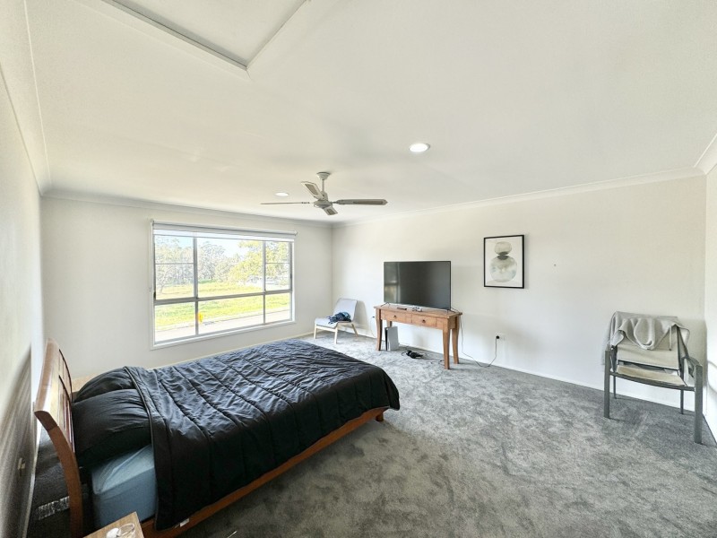 3 Medowie Road, Old Bar NSW 2430