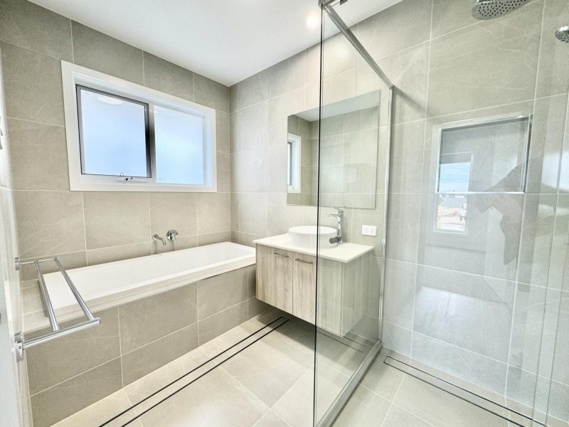 3 Peony Avenue, Old Bar NSW 2430