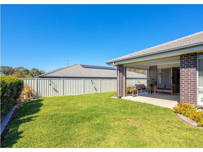 16 Suni Drive, Old Bar NSW 2430