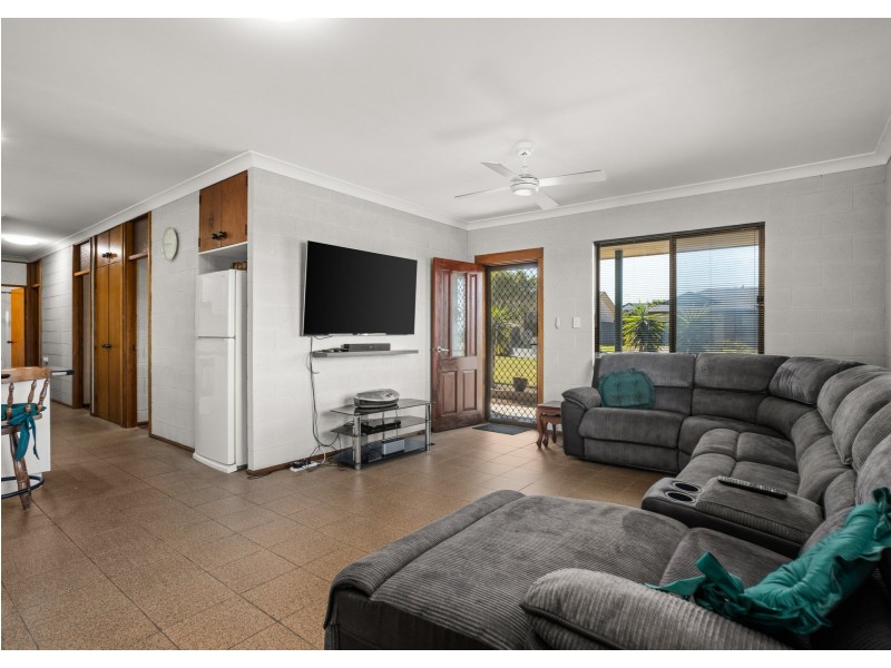 70 Wyden Street, Old Bar NSW 2430