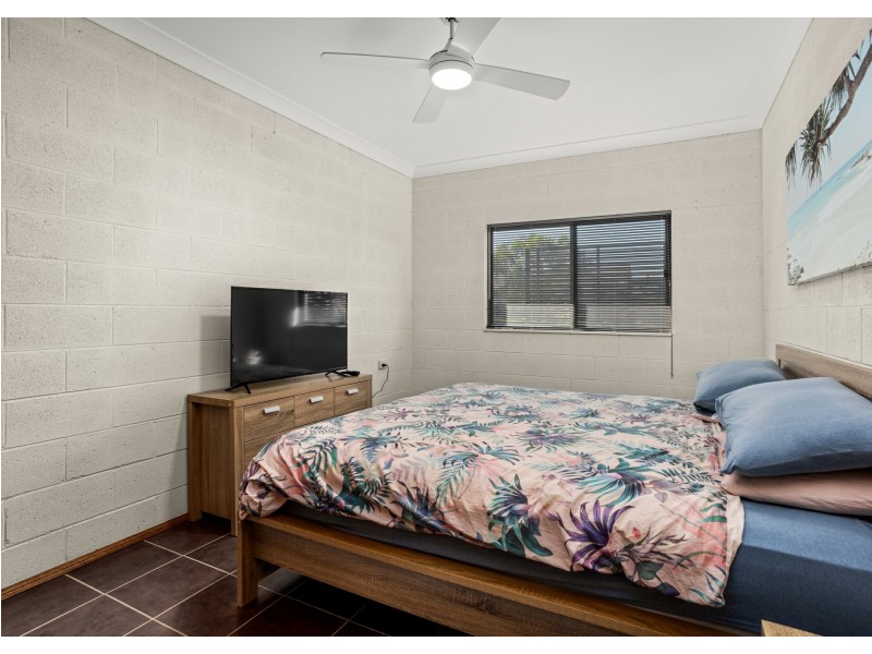 70 Wyden Street, Old Bar NSW 2430