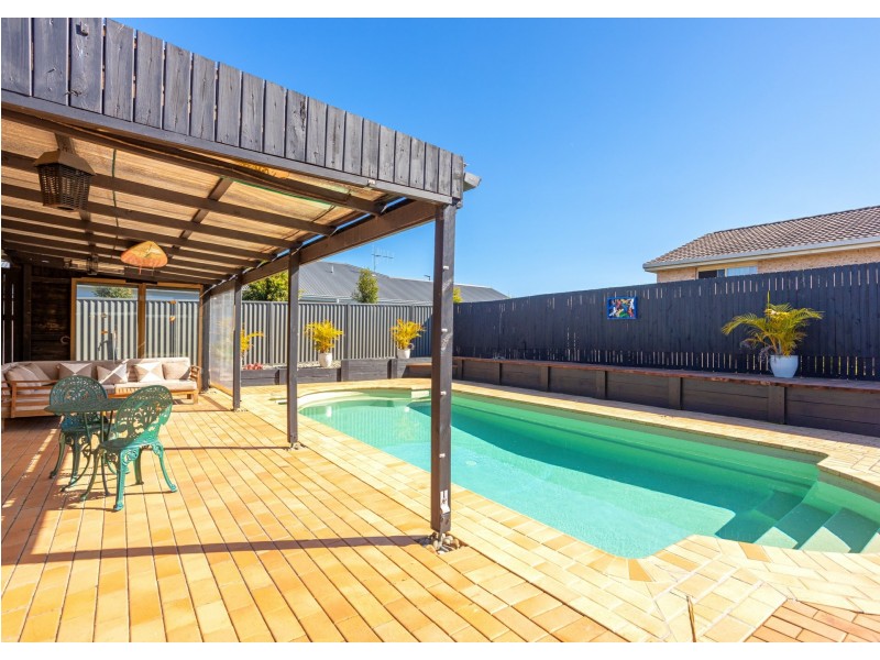 70 Wyden Street, Old Bar NSW 2430