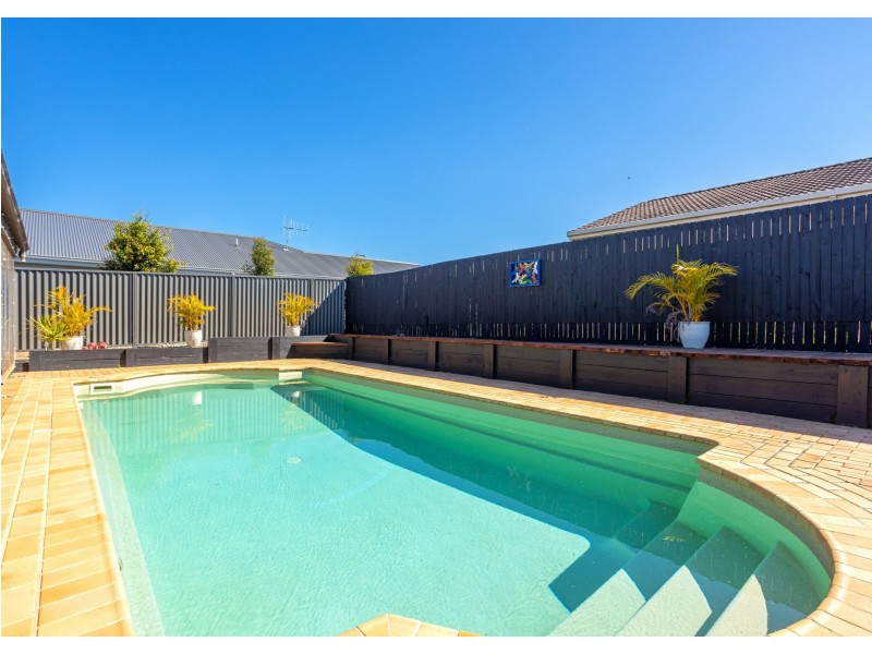 70 Wyden Street, Old Bar NSW 2430