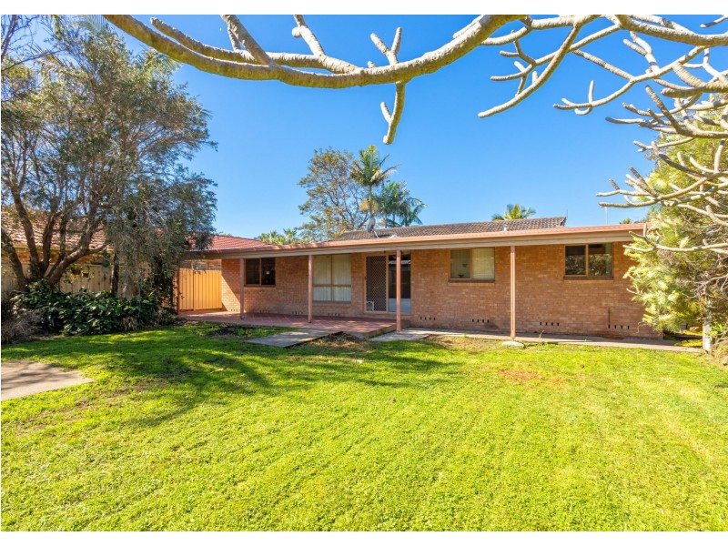 11 Oceanic Place, Old Bar NSW 2430