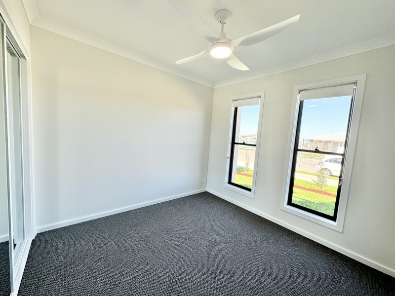 24 Driftwood Boulevard, Old Bar NSW 2430