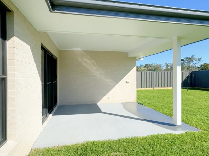 24 Driftwood Boulevard, Old Bar NSW 2430