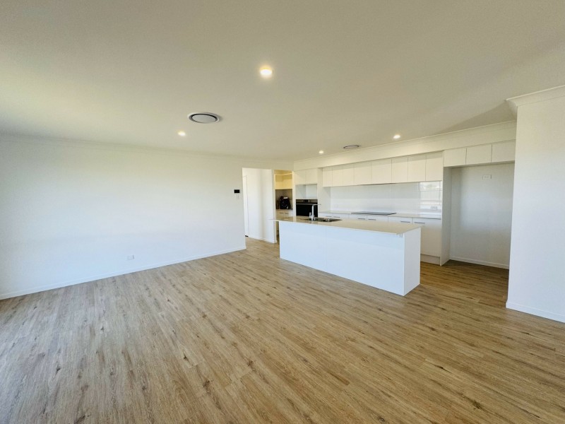 5 Surf Close, Old Bar NSW 2430