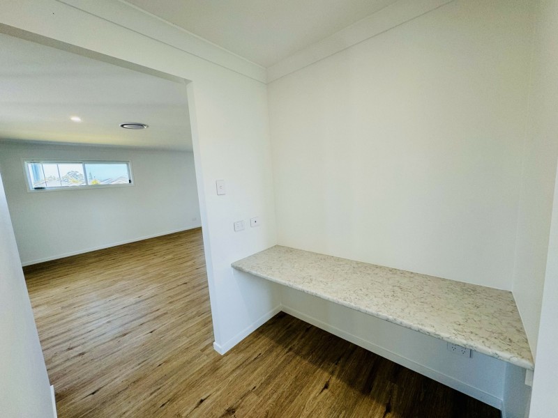 5 Surf Close, Old Bar NSW 2430