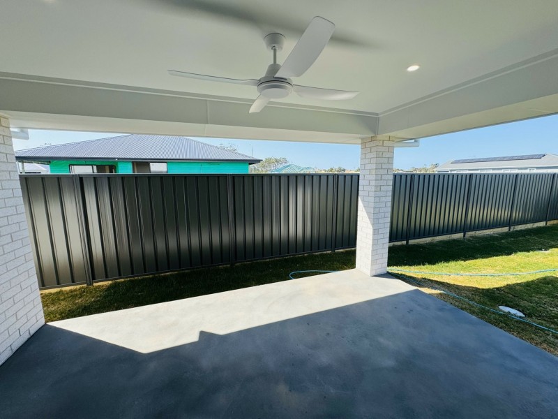 5 Surf Close, Old Bar NSW 2430