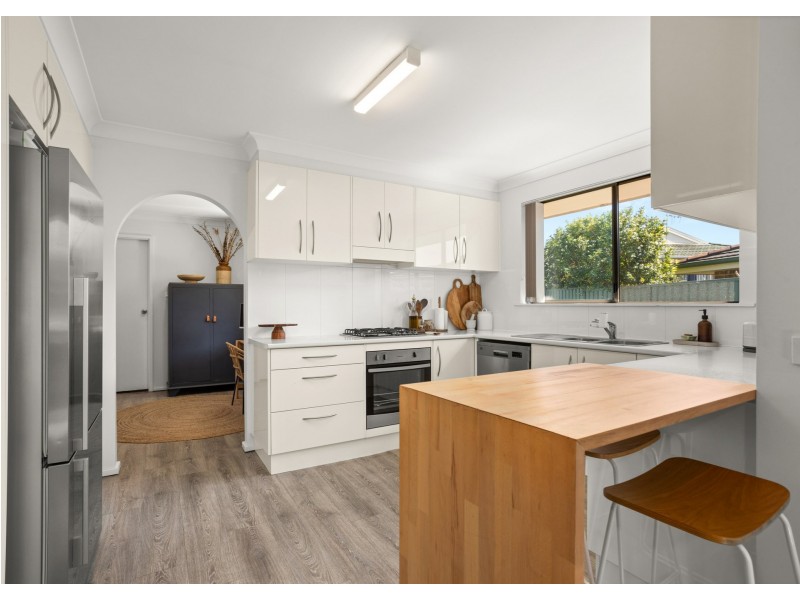 18 Suni Drive, Old Bar NSW 2430
