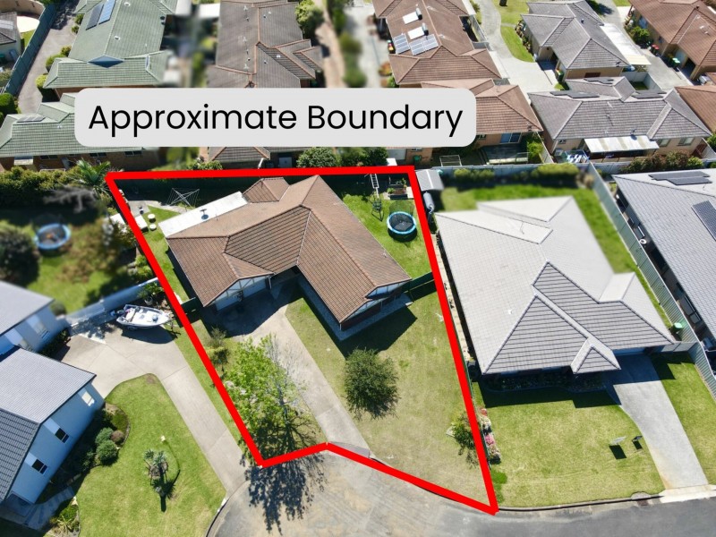 18 Suni Drive, Old Bar NSW 2430
