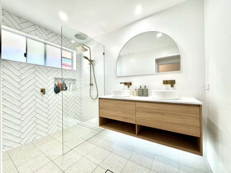 9 Lawson Crescent, Taree NSW 2430