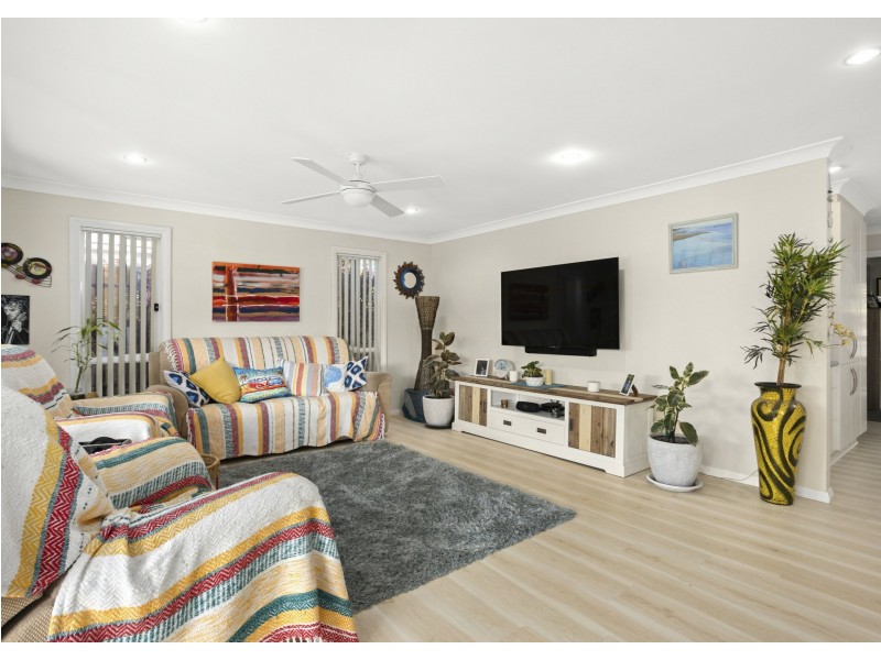 13 Belford Street, Old Bar NSW 2430