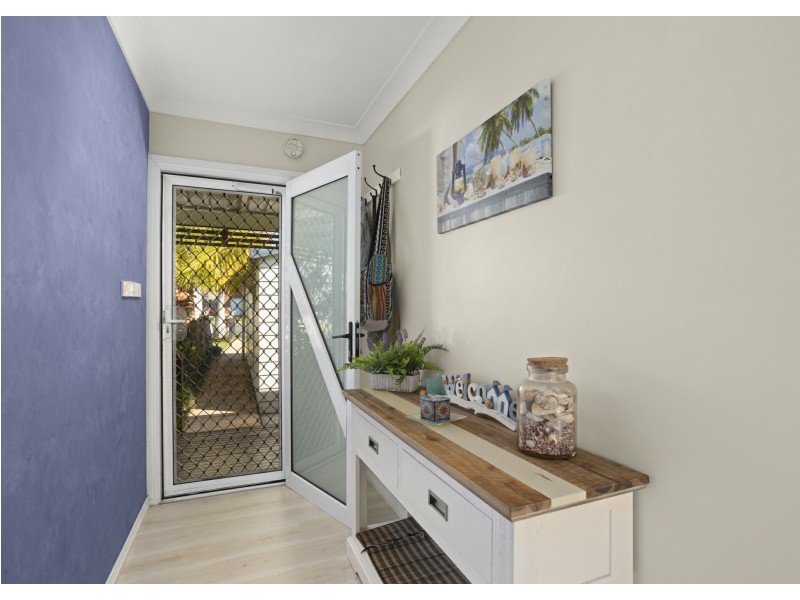 13 Belford Street, Old Bar NSW 2430