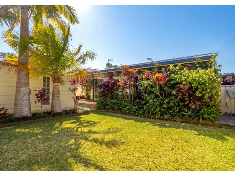 13 Belford Street, Old Bar NSW 2430