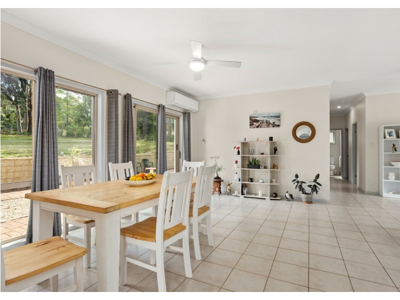 13 Rainforest Drive, Mitchells Island NSW 2430