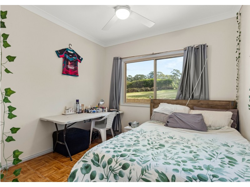 13 Rainforest Drive, Mitchells Island NSW 2430