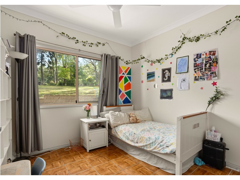13 Rainforest Drive, Mitchells Island NSW 2430