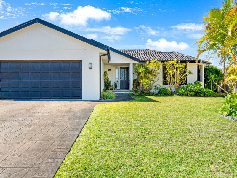 13 Shantull Drive, Wallabi Point NSW 2430