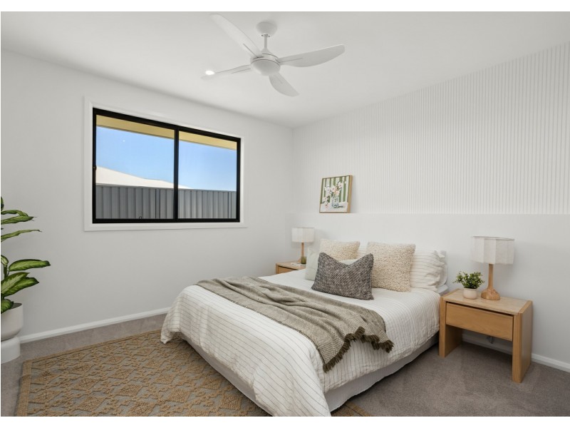 26 Viewmont Way, Old Bar NSW 2430