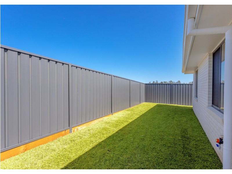 26 Viewmont Way, Old Bar NSW 2430