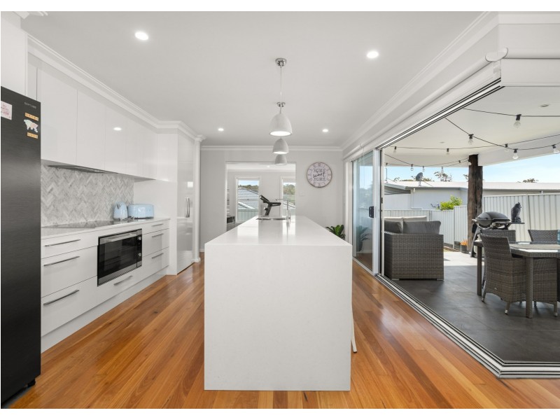 3 Kadungle Close, Wallabi Point NSW 2430