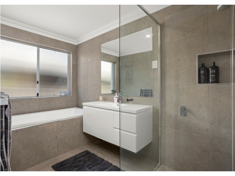 3 Kadungle Close, Wallabi Point NSW 2430