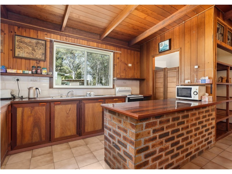 65 Careys Road, Hillville NSW 2430