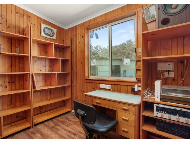 65 Careys Road, Hillville NSW 2430