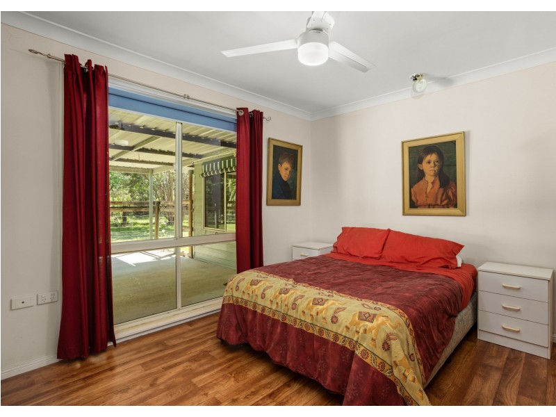 65 Careys Road, Hillville NSW 2430