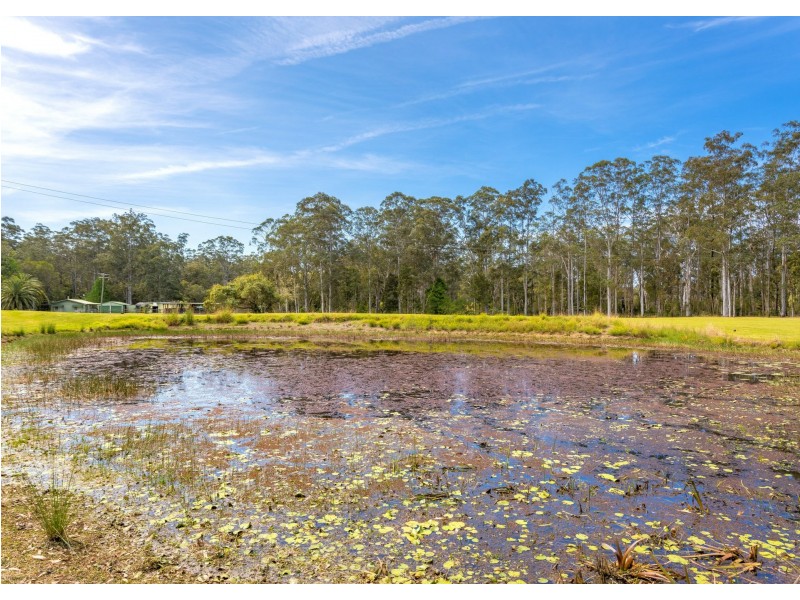 65 Careys Road, Hillville NSW 2430