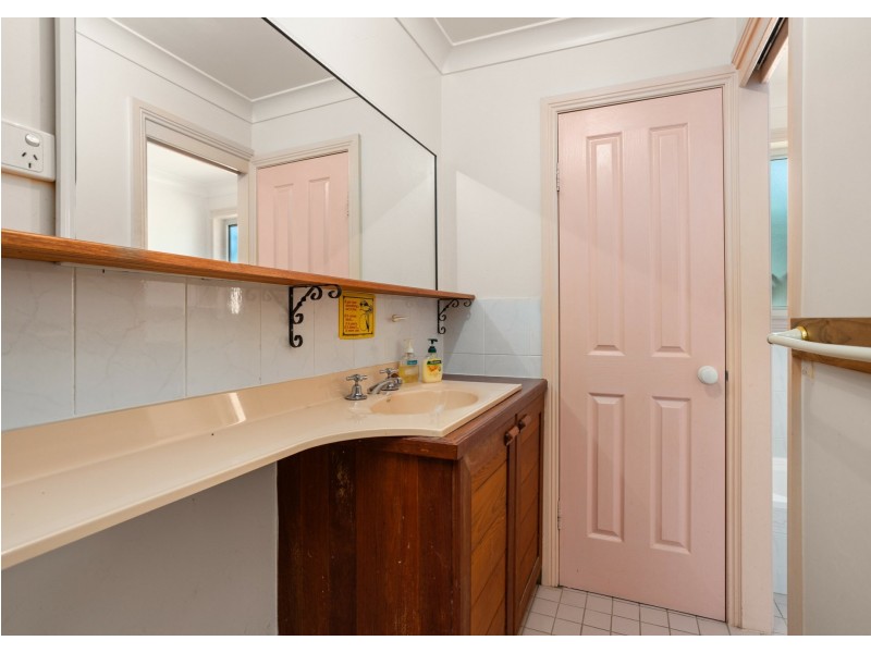 65 Careys Road, Hillville NSW 2430