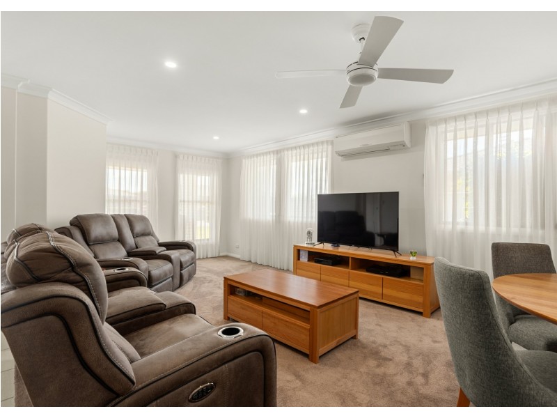 47 Bluehaven Drive, Old Bar NSW 2430